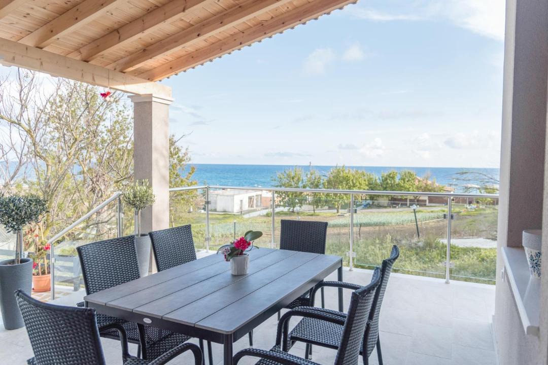 Photo of Patio Balcony in Gardenos