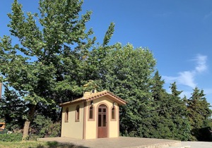 Parnis Palace Hotel Suites in Anatoliki Attiki
