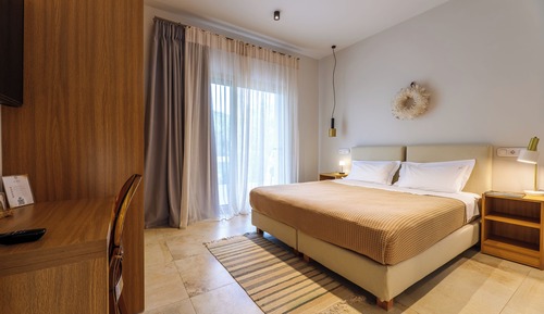 Superior Double or Twin Room, Garden View