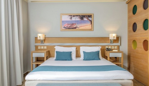 Superior Room, 2 Bedrooms, Garden View (50 square meters)