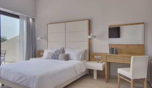 Family Junior Suite with Balcony and Sea View