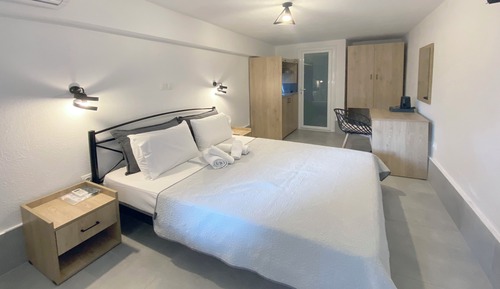 Economy Double Room