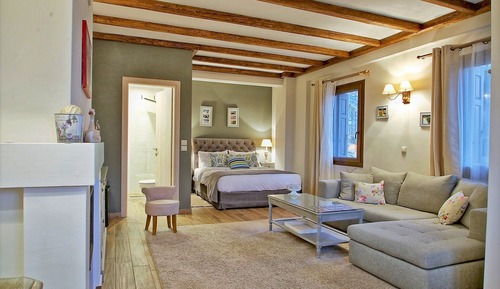 Premium Deluxe Suite with Fireplace