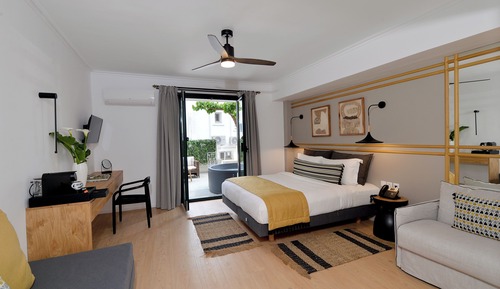 Junior Suite, Hot Tub (Classic)