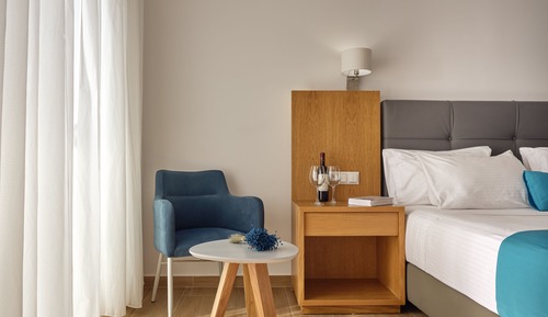 Deluxe Double Room, Pool View
