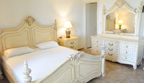 Double Deluxe Sea View Upper Floor
