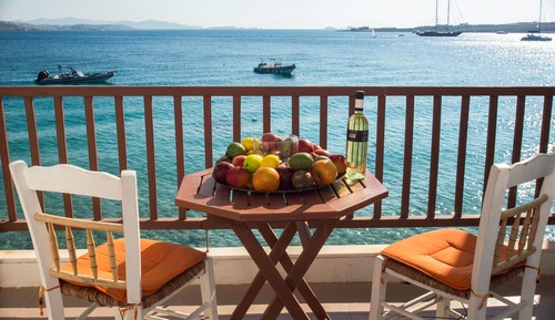 Studio, Sea View