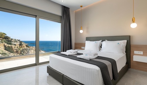 Luxury Villa, 5 Bedrooms, Hot Tub, Sea View