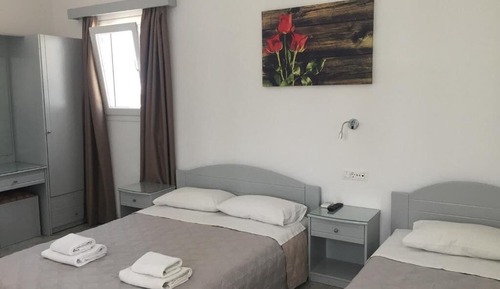 Standard Triple Room, Balcony, Garden View