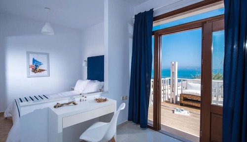 Deluxe Suite with Sea View