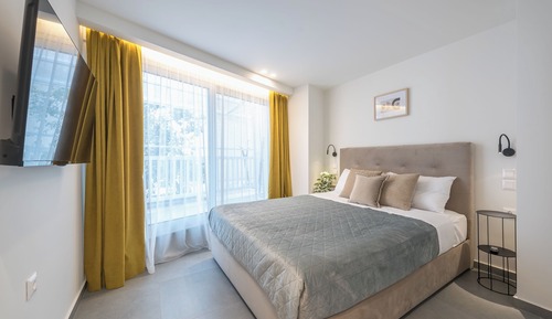 Athens Secluded Apartment A