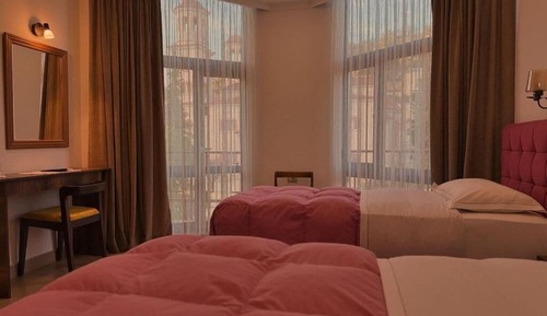 Basic Triple Room