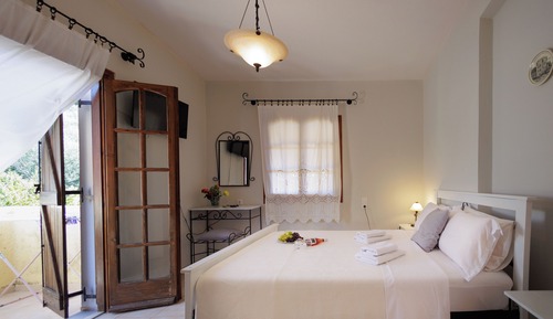 Double Room, Balcony, Mountain View