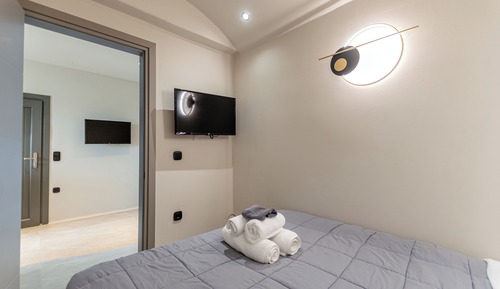 Petite Suite with Sea View and Private Jacuzzi (No Access to Swimming Pool)
