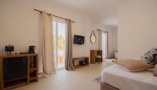 Signature Suite
