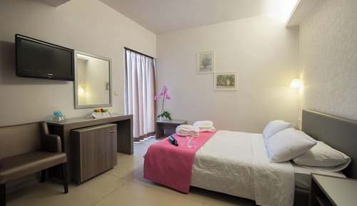Economy Room, 2 Twin Beds