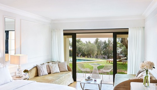 Family Bungalow Open Plan Sharing Pool Ground Floor