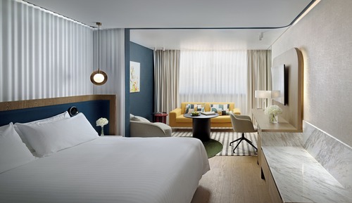 Classic Room, 1 King Bed, City View