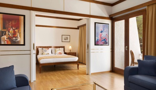 Executive Suite, 1 King Bed (SeaFront)
