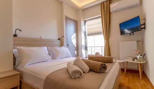 Classic Apartment, City View