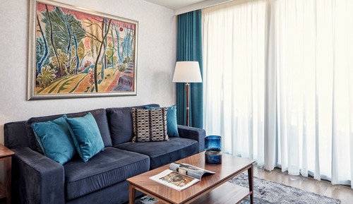 Suite, Balcony