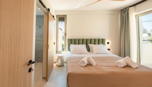Deluxe Suite with Sea View