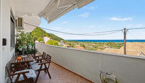 Two-Bedroom Deluxe Apartment with Ocean View