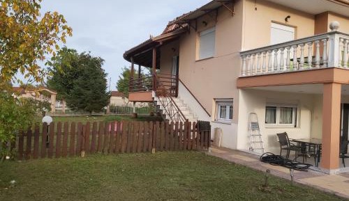 Two-Bedroom Deluxe Apartment with Balcony