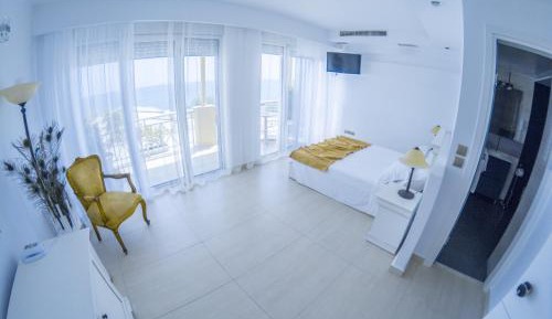 Executive Suite Adults only (16+ years)