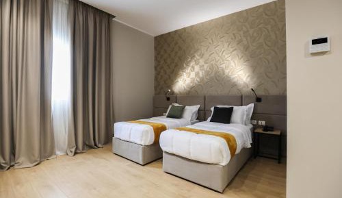 Deluxe Twin Room - Non-Smoking