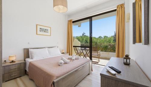 Studio with Garden View