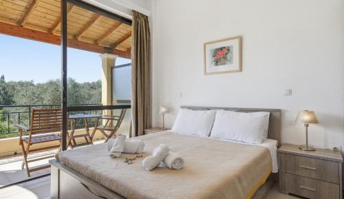 Studio with Garden View