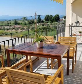 Superior One-Bedroom Apartment with Balcony