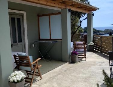 Studio (2 Adults)