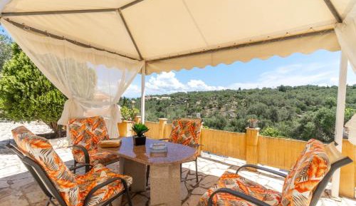 Two-Bedroom Deluxe Apartment with Ocean View