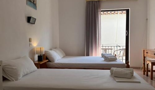 Basic Triple Room