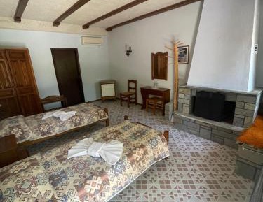 Large Twin Room