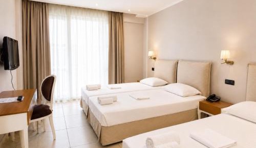 Economy Triple Room