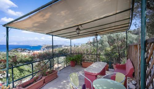 One-Bedroom Apartment with Garden