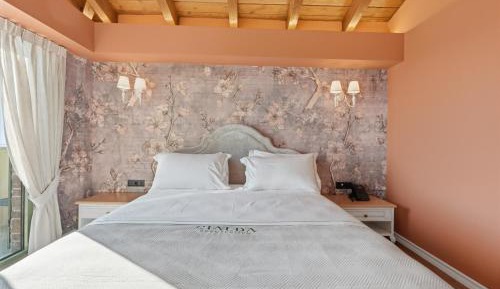 Junior Suite with Garden View
