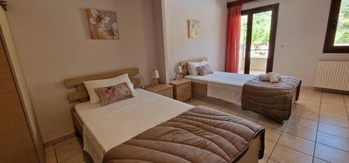 Twin Room with Pool View