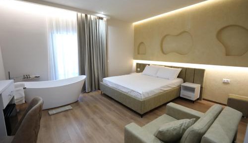 King Room with Mountain View