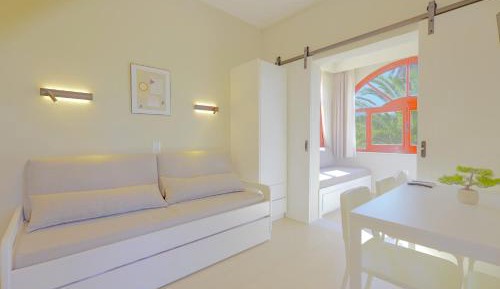 Apartment with View and Balcony