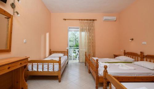 Standard Quadruple Room