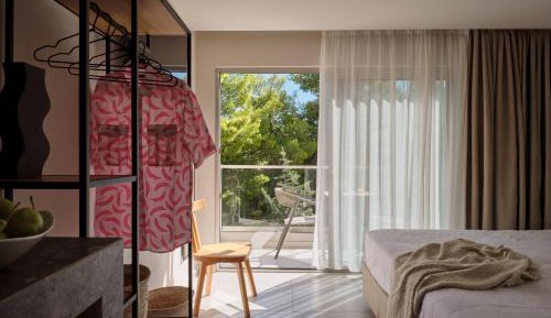 Deluxe Double or Twin Room with Garden View (2 Adults)