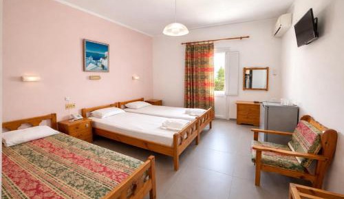 Triple Room