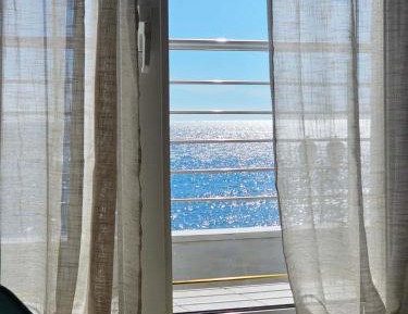 Deluxe Double Room with Balcony and Sea View