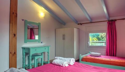 Family Two-Bedroom Apartment - Split Level