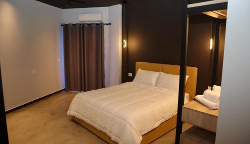 Double Room with Balcony (2 Adults + 1 Child)
