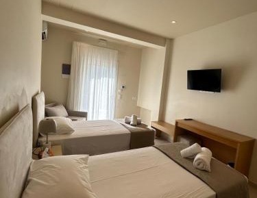 Double Room (1 Adult + 1 Child)